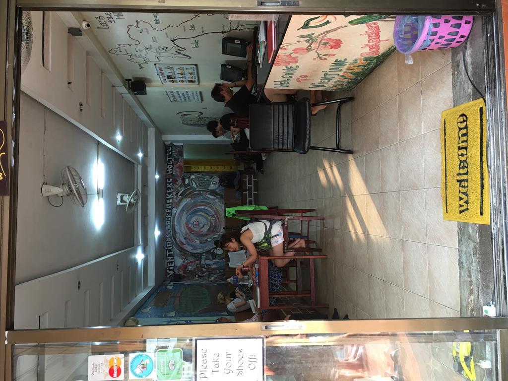 Vientiane Backpackers Hostel Exterior photo