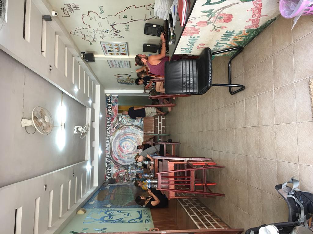 Vientiane Backpackers Hostel Exterior photo