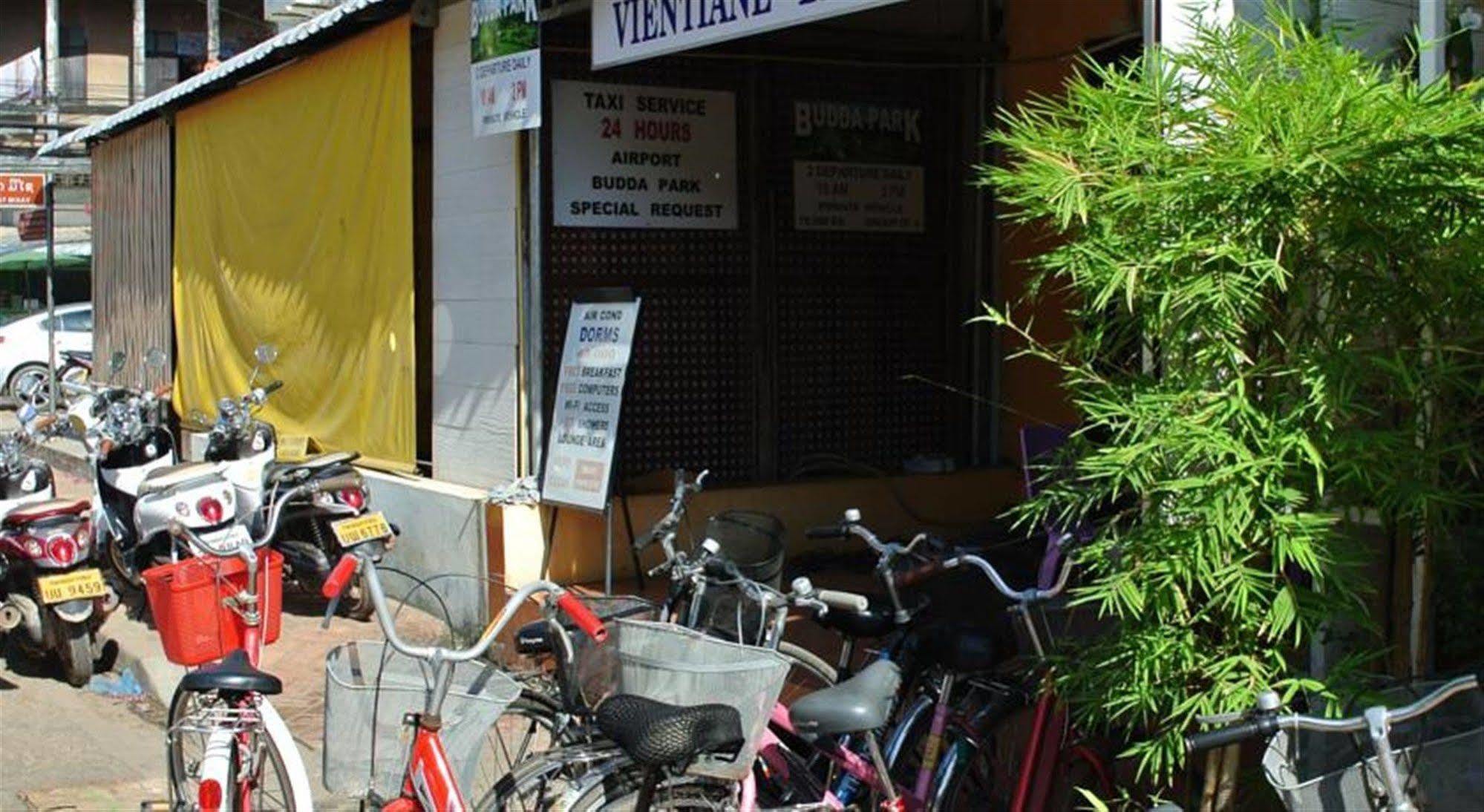 Vientiane Backpackers Hostel Exterior photo