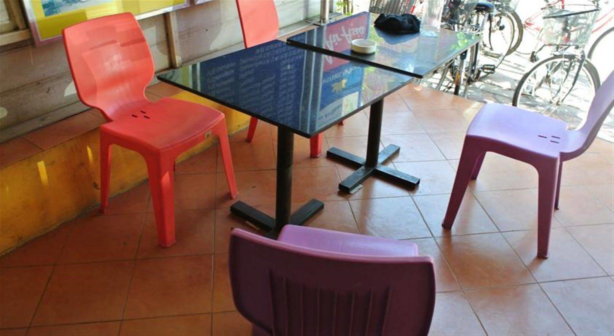 Vientiane Backpackers Hostel Exterior photo